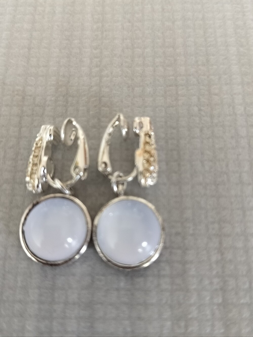 Vintage Signed NRT Silver-Tone Rhinestone & Light Lavender  Clip-On Earrings